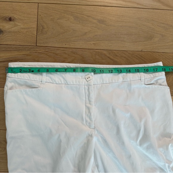 Claudia Ev White Summer Cropped Capri - Picture 9 of 9